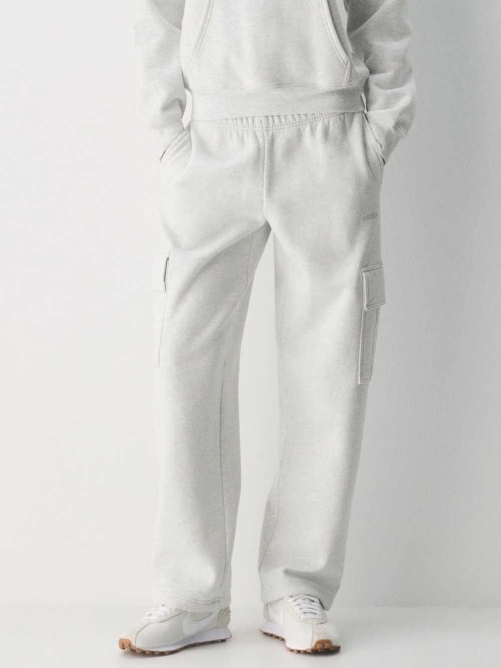 Aritzia Cozy Sweatfleece Mega Cargo™ Sweatpant Heather Cloud White 2XS